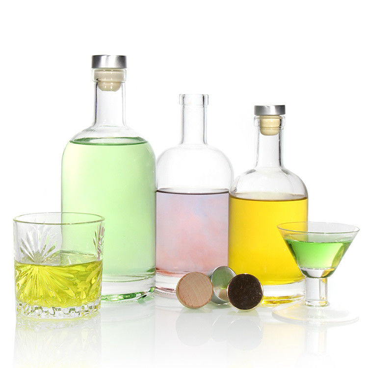 Inventar Glasflaschen Lieferant 750 ml Schwere Glas Flaschen Alkohol für Wodka Billig