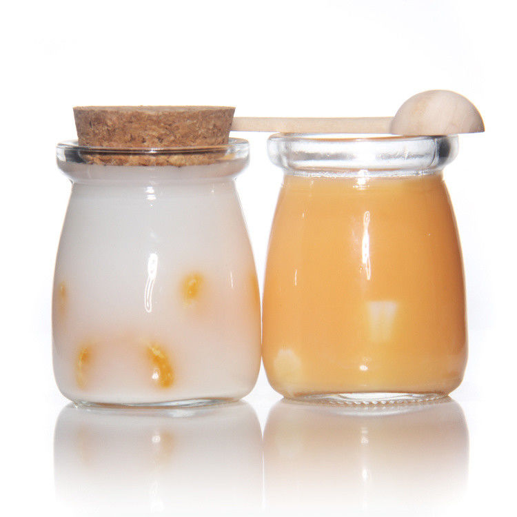 8oz leere Glasflasche mit Joghurt, Puddingglas und Frischmilchflasche mit Korkkappe
