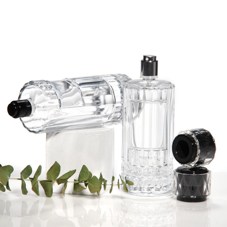 Benutzerdefiniertes Logo Eleganz geschnitzte Dekoration Leere 50ml Glasflasche Luxusparfümflasche