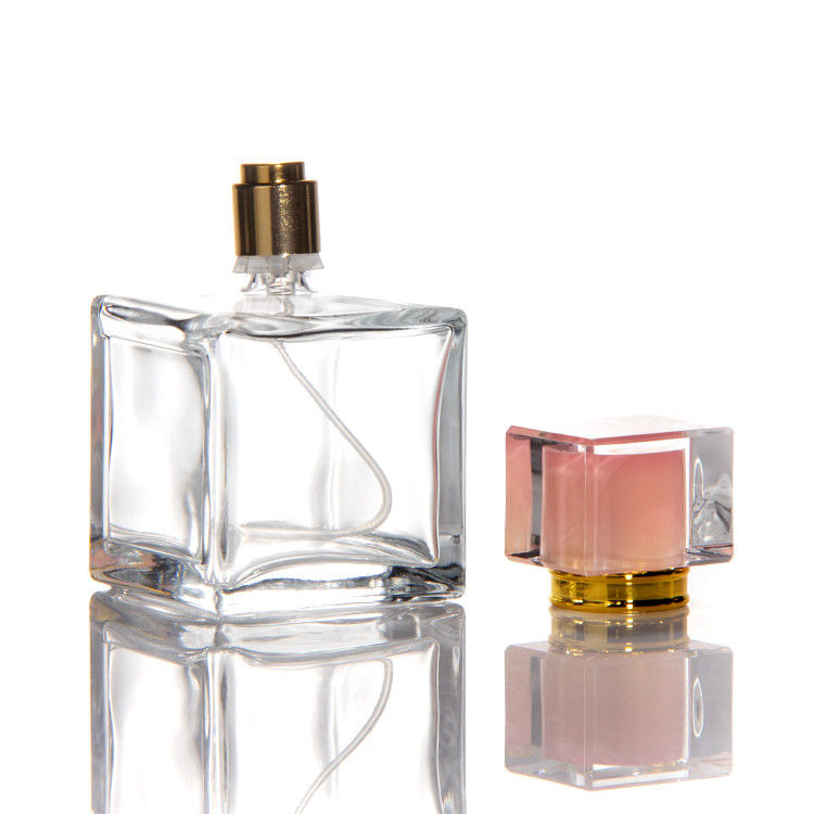 30 ml 50 ml 100 ml Quadrathexagonale Parfumflaschen Kristallkappe mit Pumpenspritzer auf Glasflasche