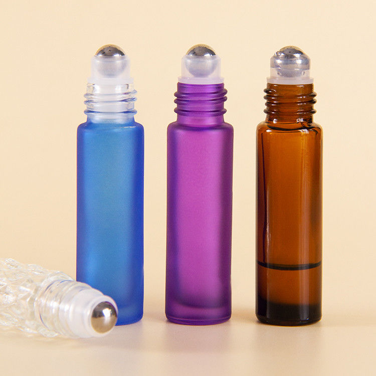 10 ml Regenbogenfarbe Frostglas-Rollflaschen für ätherisches Öl mit gebürsteter Kappe